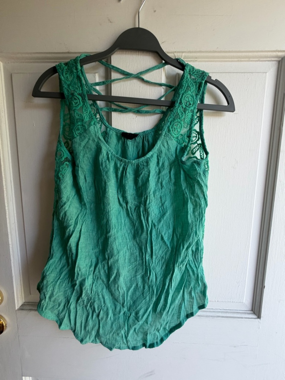 Sleeveless Lace-Back Tank Top in Teal